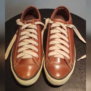 Converse leather (pre-owned)